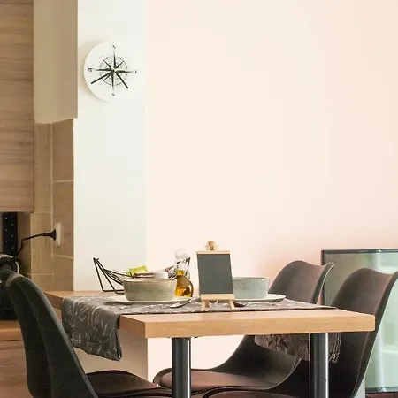 Your Comfy In Acropolis Area *